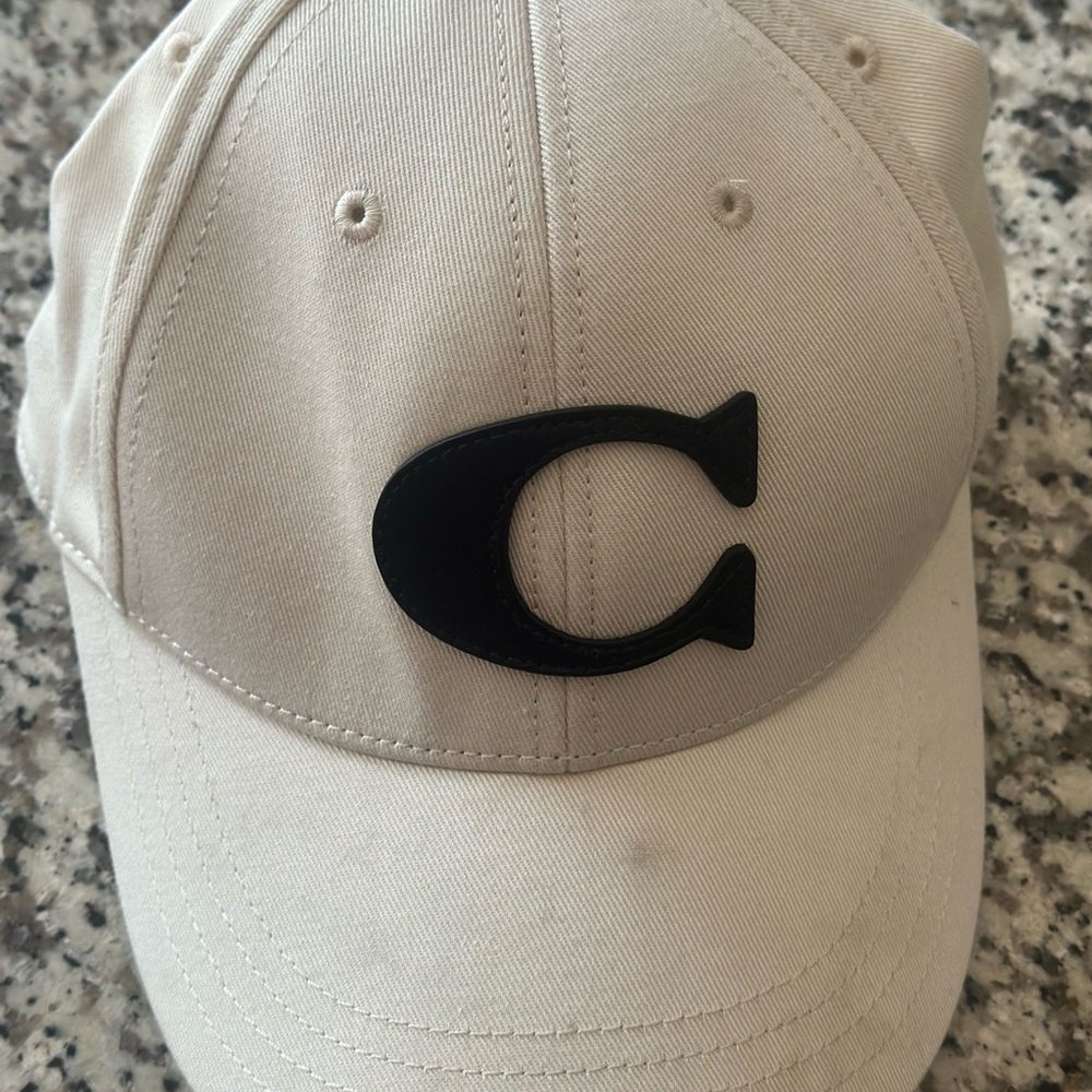 Coach one size adjustable hat white